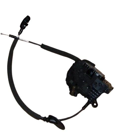 CERRADURA DE PUERTA TRASERA DERECHA 825004167R AF 1 CERRADURA DE PUERTA TRASERA DERECHA 825004167R AF