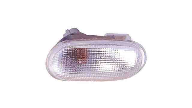 PILOTO LATERAL I=D MITSUBISHI COLT 15510099 1 PILOTO LATERAL I=D MITSUBISHI COLT 15510099