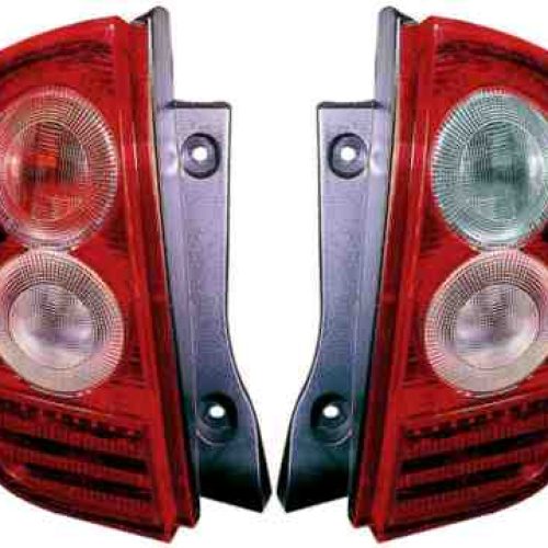 GR.OPT.TRAS.DERECHO BLANCO-ROJO NISSAN MICRA 16520632